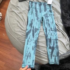 lululemon invigorate legging HR